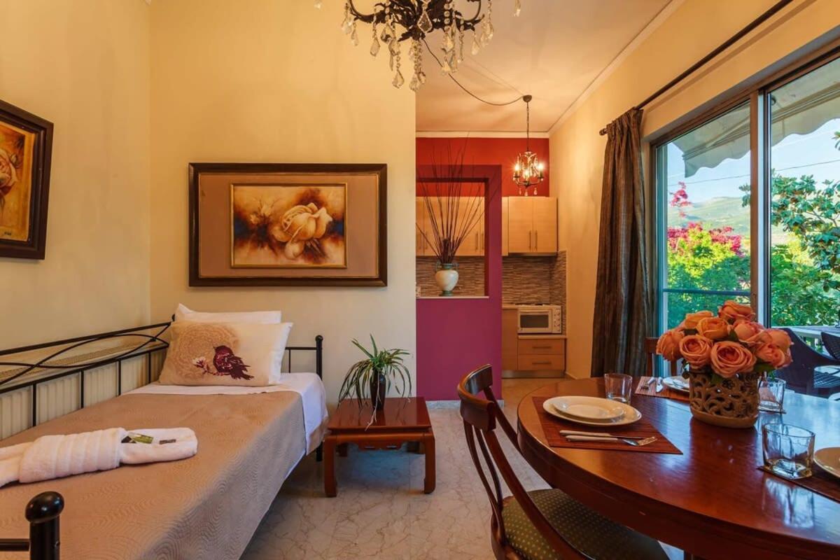 Stylish Seaside Home - Fully Equipped, Big Terrace Kalamata Exterior photo