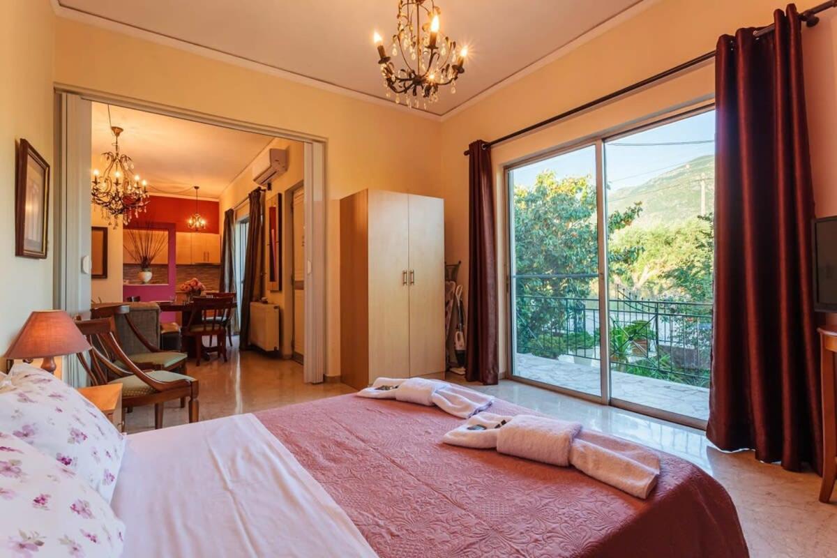 Stylish Seaside Home - Fully Equipped, Big Terrace Kalamata Exterior photo